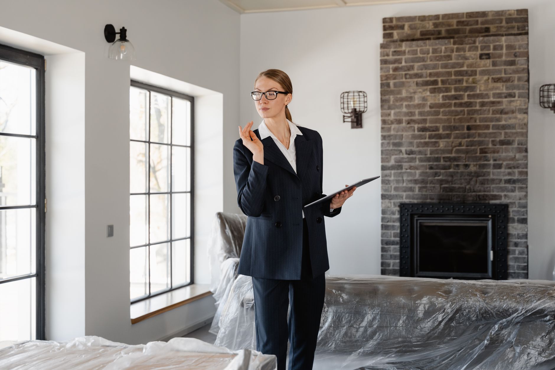WAYS TO BECOME A REAL ESTATE APPRAISER