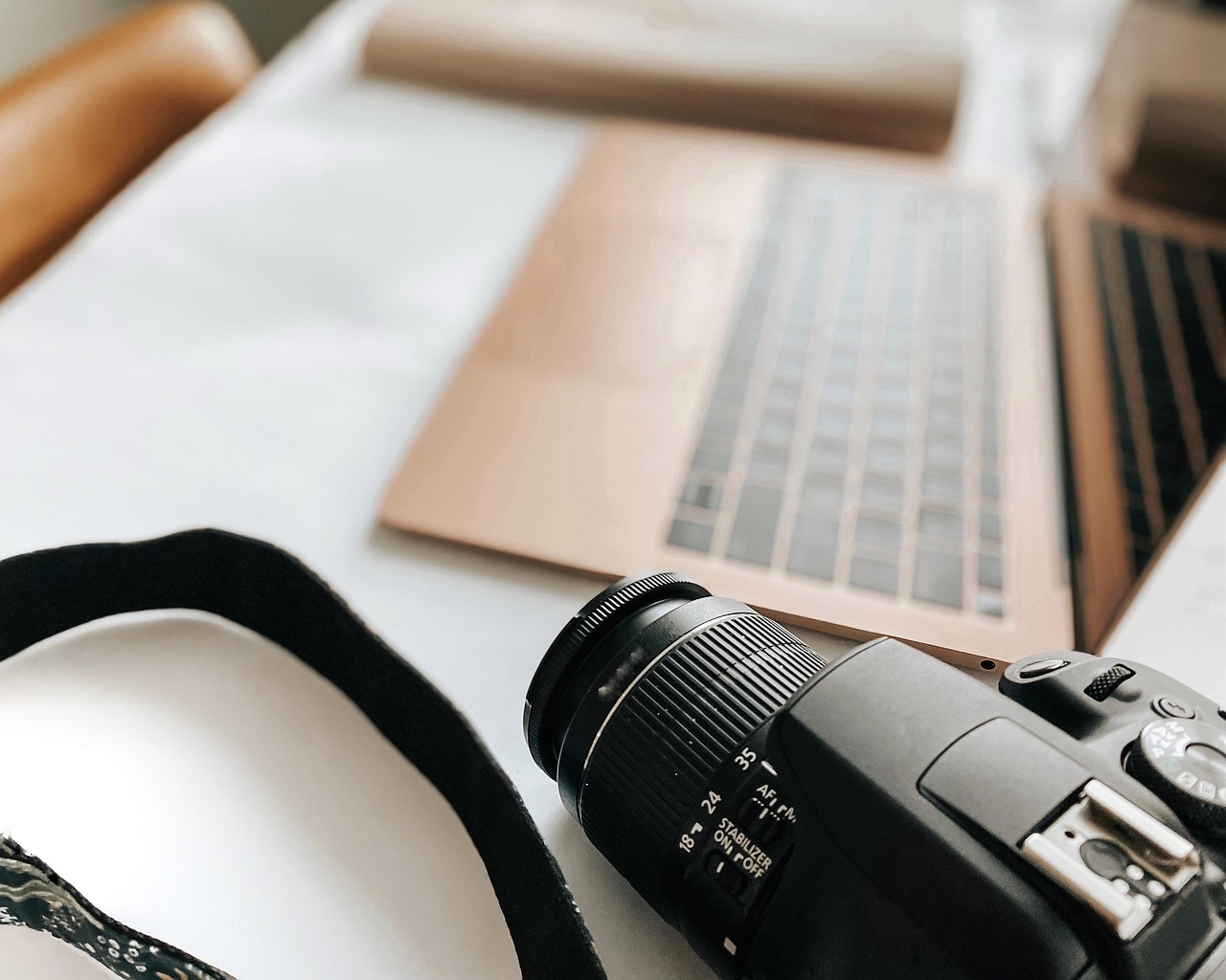 THE ULTIMATE GUIDE FOR CHOOSING THE RIGHT LAPTOP FOR YOUR BUSINESS