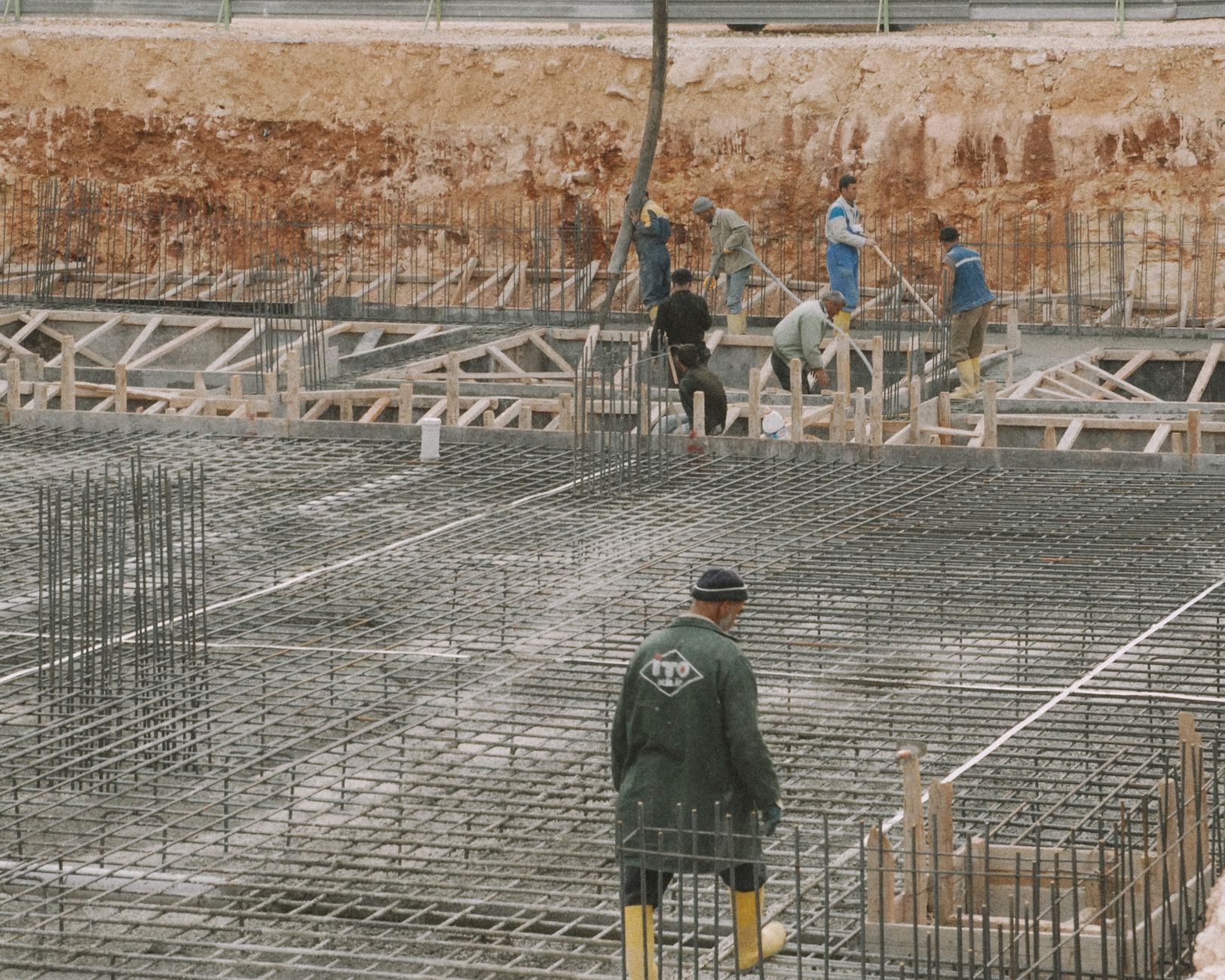 Laying the Right Foundation: How to Choose the Right Construction Company for Your Project