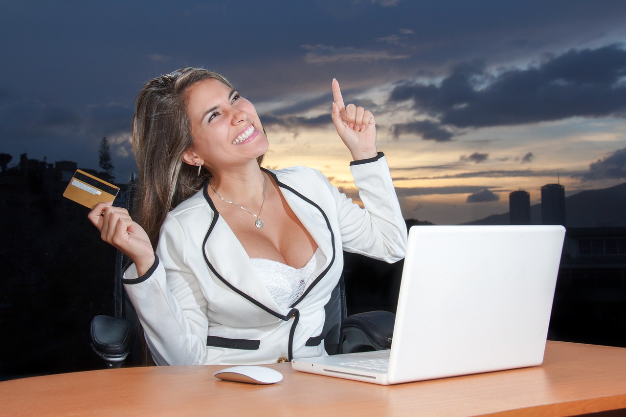 How Hotel Channel Manager Software Simplifies Online Distribution