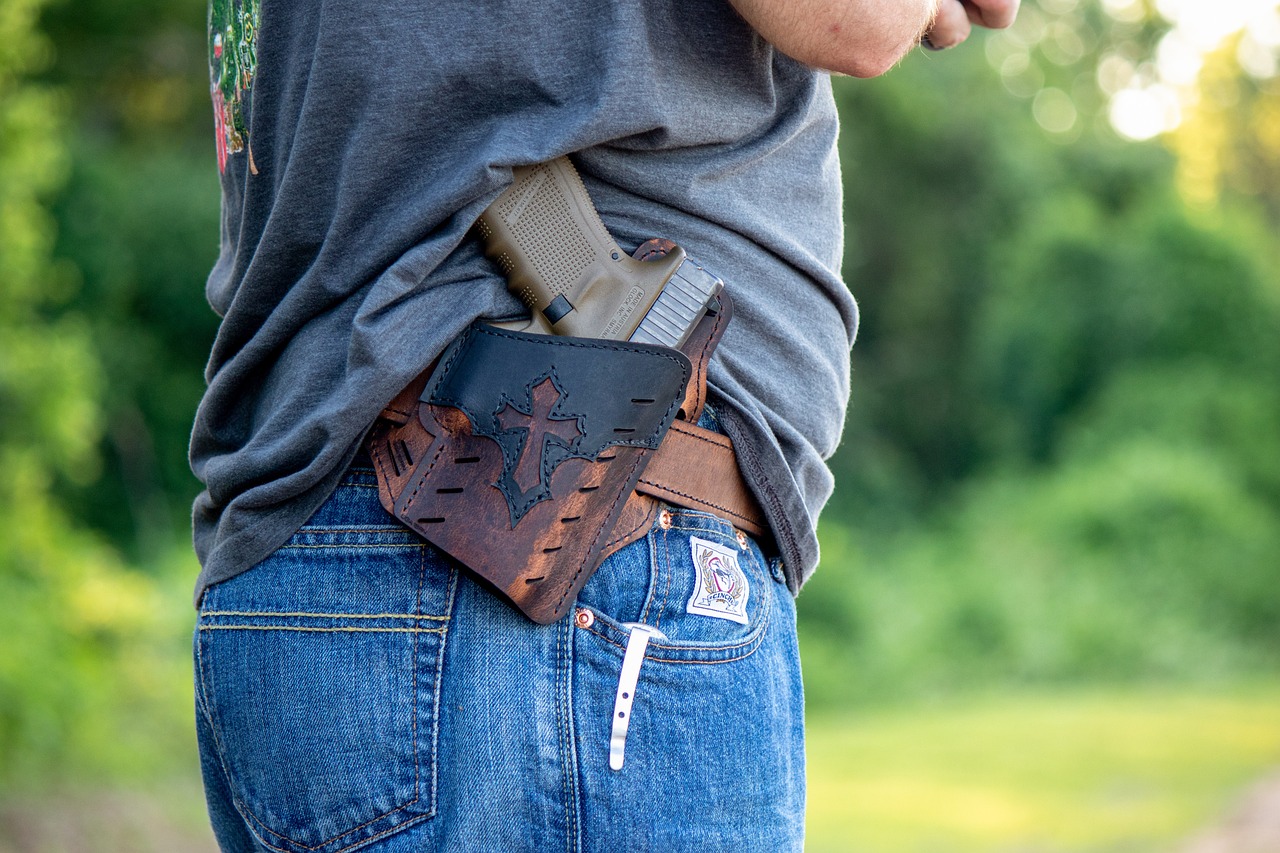 Factors to Consider Before Purchasing a Gun Belt
