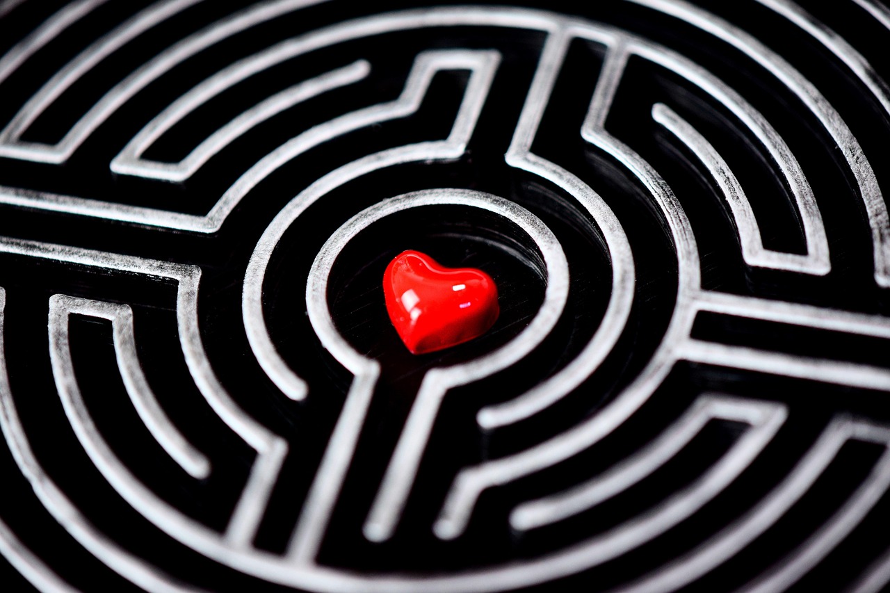 Navigating Complex Legal Challenges: The Role of an Immigration Lawyer in Phoenix
