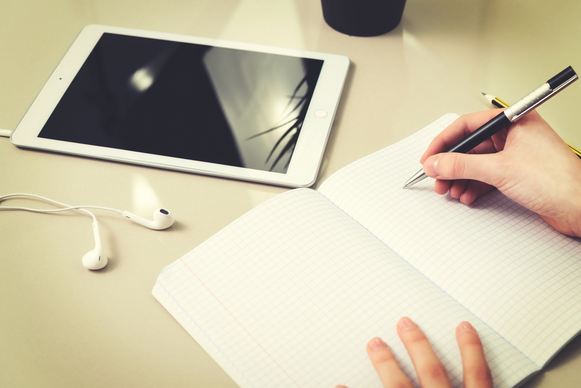 Digital vs. Paper: Choosing the Right Format for Your Texas Prenup Template
