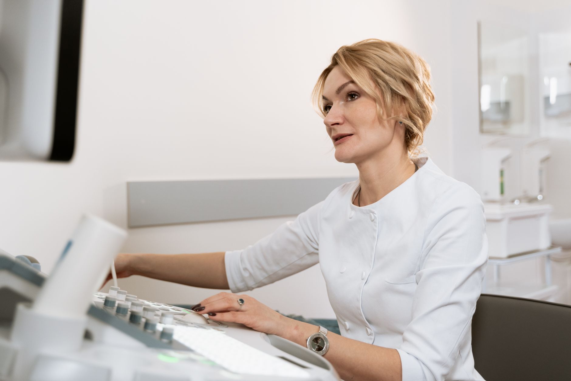 The Role Of Obstetrician And Gynecologist In Detecting And Treating Breast Cancer
