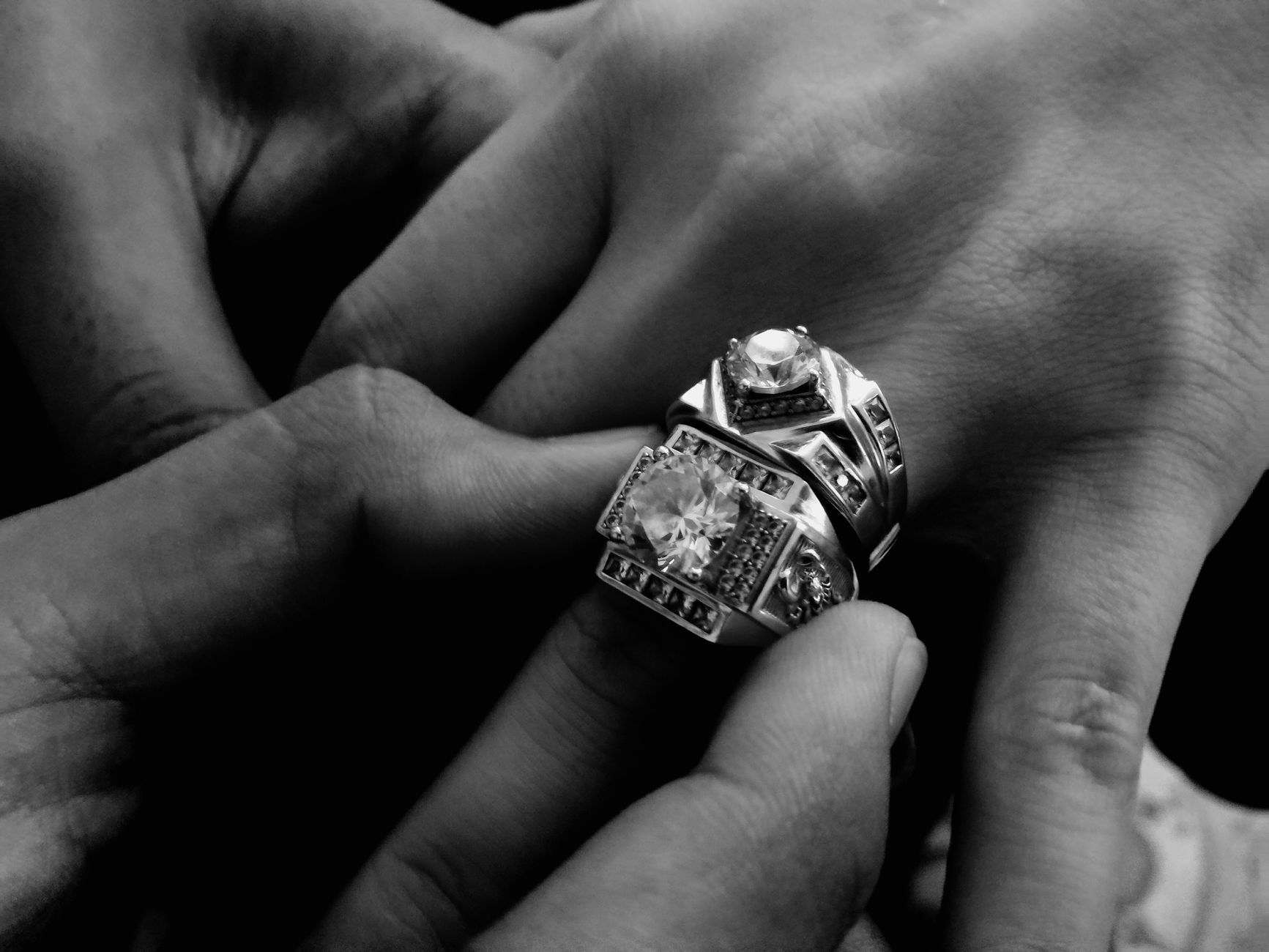 Netherseal’s Novelties: Finding Your Dream Engagement Ring in Birmingham