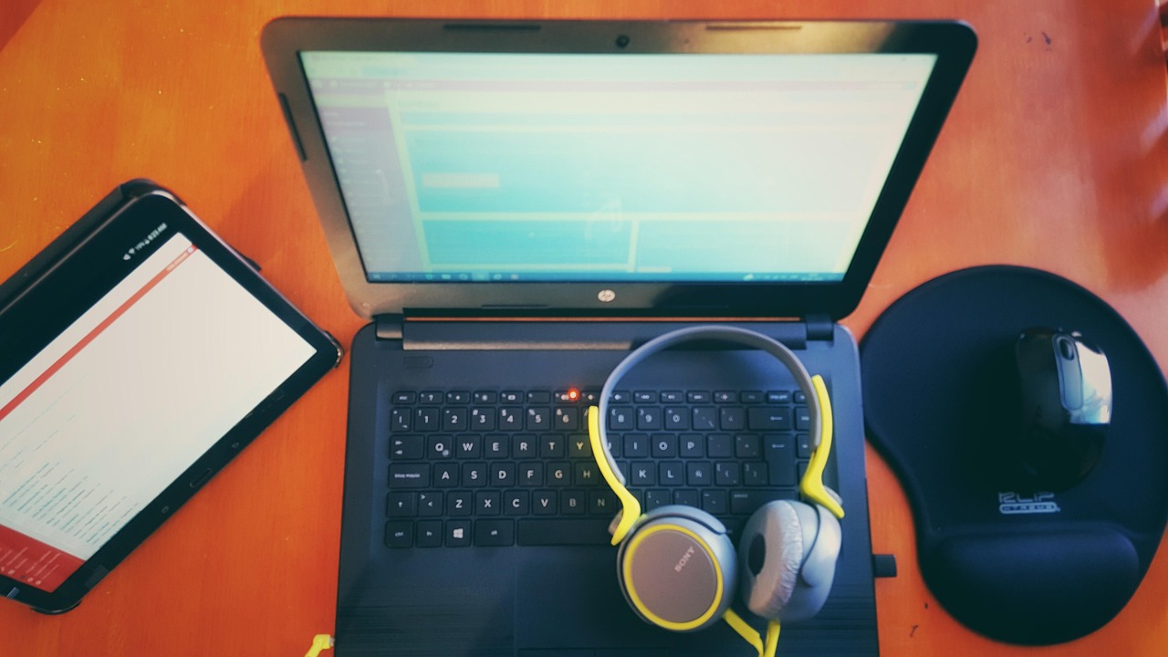 The Impact of Web Hosting on eCommerce SEO and Conversions