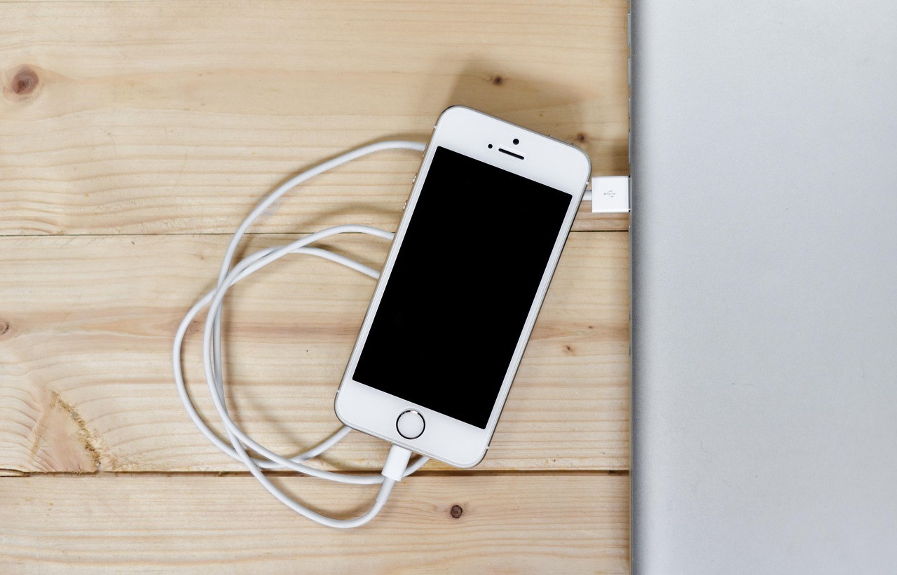 WHY LOW-LOSS COAXIAL CABLE MATTERS IN WIRELESS COMMUNICATION SYSTEMS