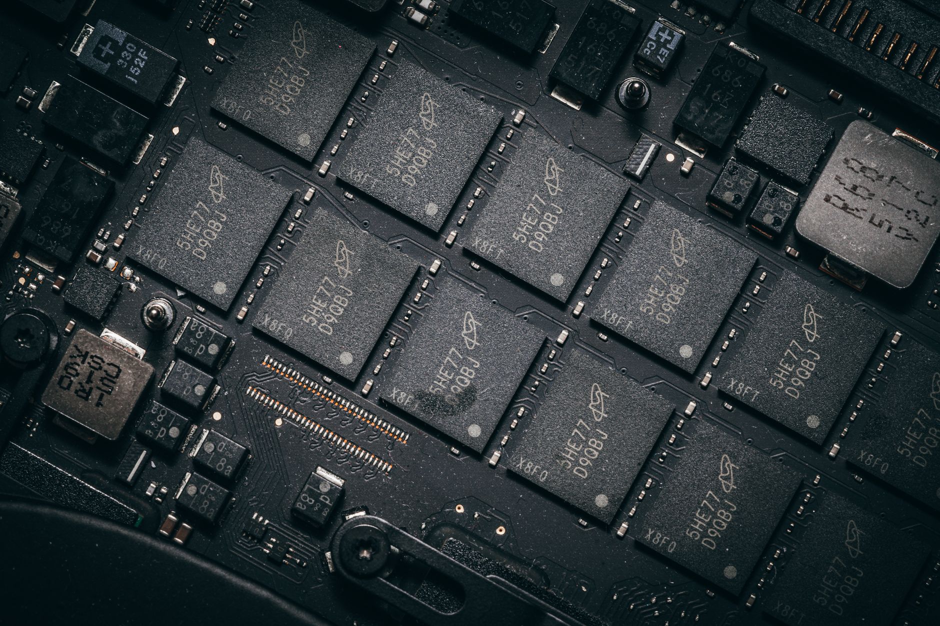 SK Hynix shares oversubscribed sevenfold in $28bn sale