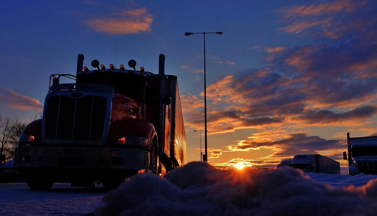 Flatbed Trailer Leasing: The Perfect Solution for Heavy-Duty Hauling