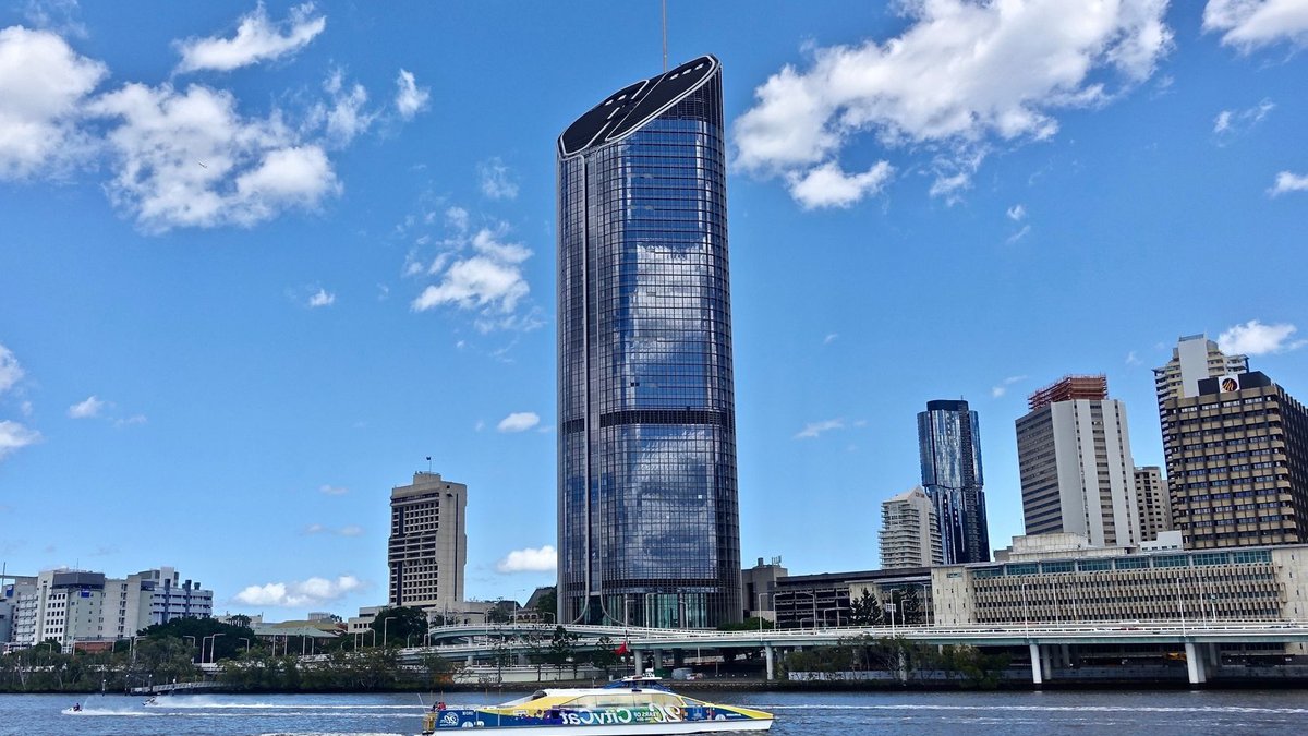 Dexus sells Brisbane tower for 700 million - property sales