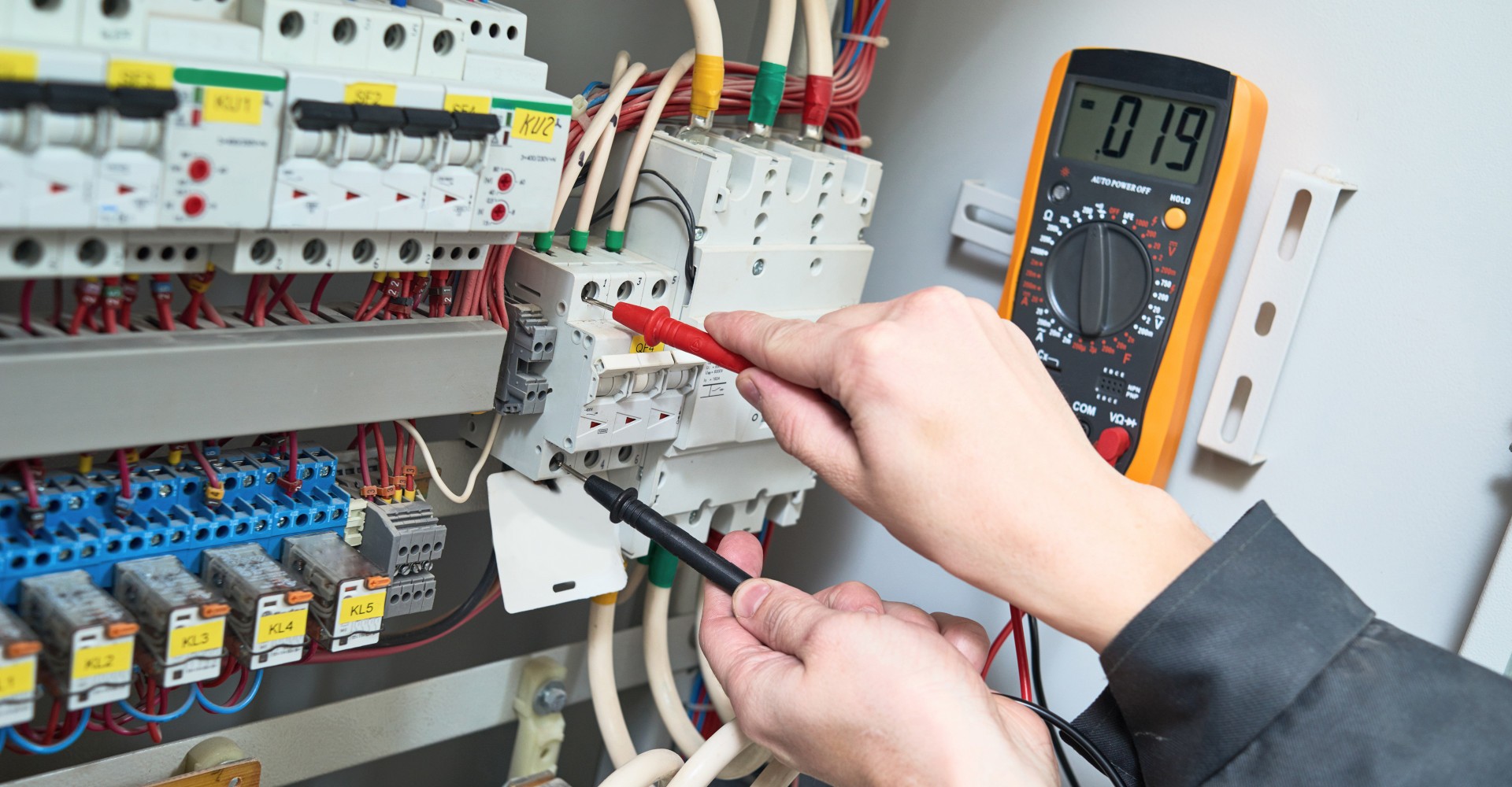 Common Issues in Electrician Cedar Park Homes and How to Fix Them