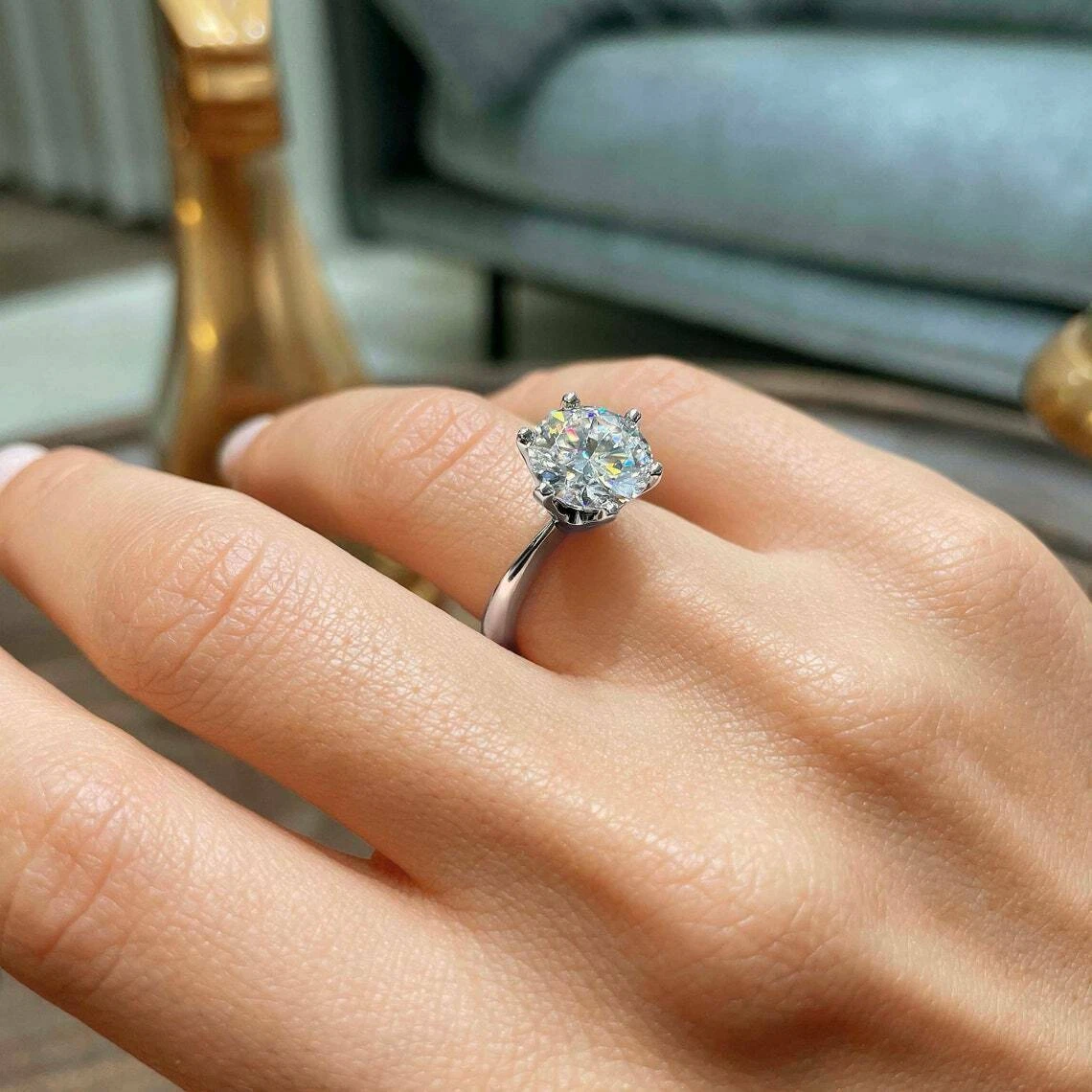 Eternal Elegance: Discovering the Enchanting World of Engagement Rings in Stretford