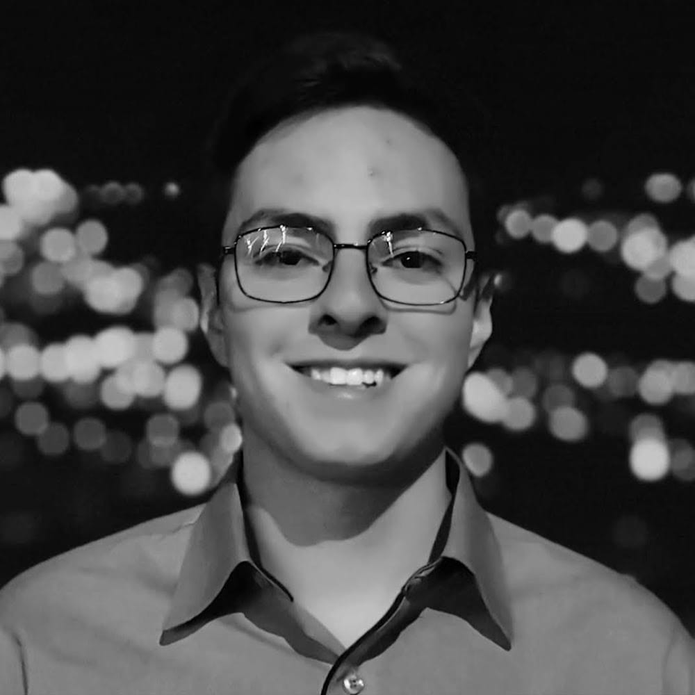 Adrian Arce's avatar