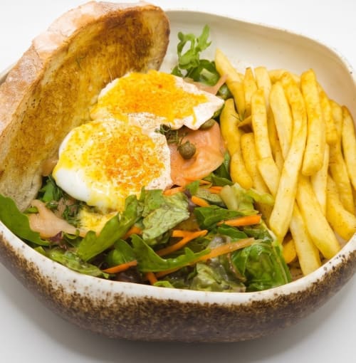 Benedict salmon at Apri