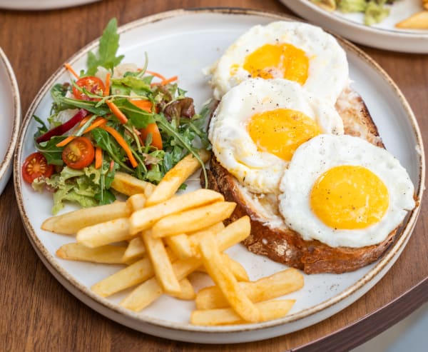Sunny side up at Apri