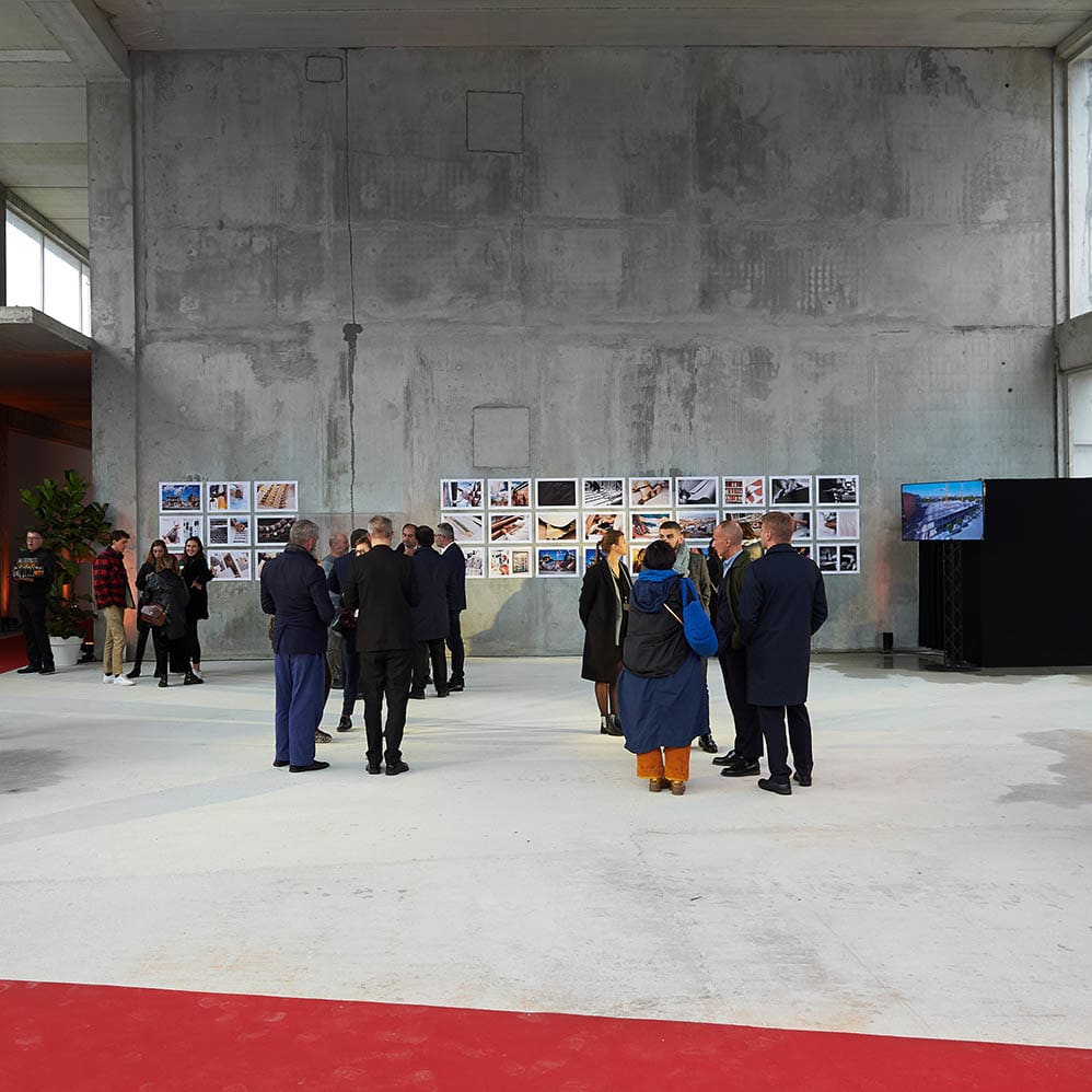 Frise chronologique batiment ceremonie drapeau jwrzof
