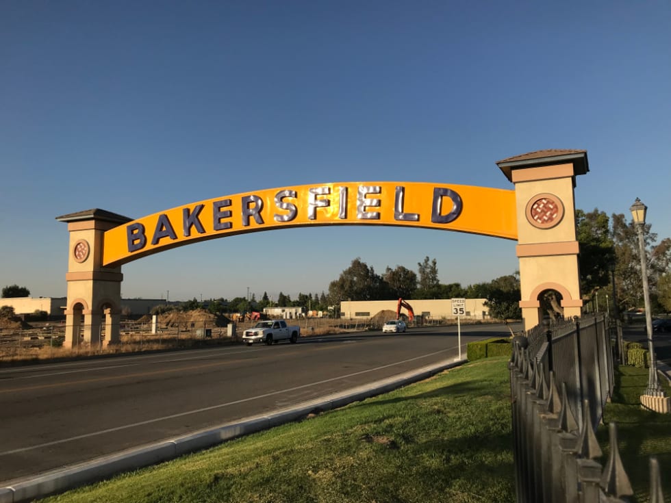 Bakersfield sign landmark