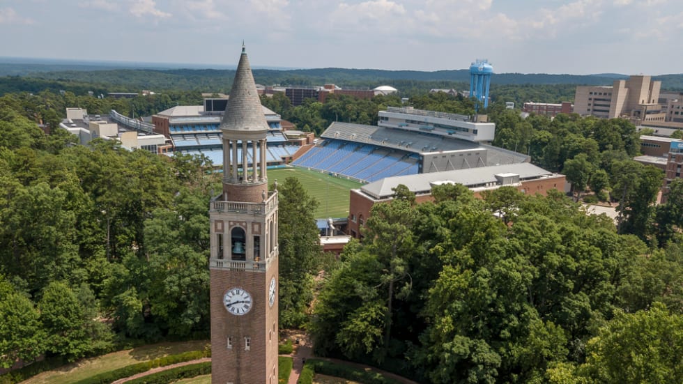 Chapel Hill, North Carolina, USA: Kenan Memorial Stadium is located in Chapel Hill, North Carolina and is the home field of the North Carolina Tar Heels.