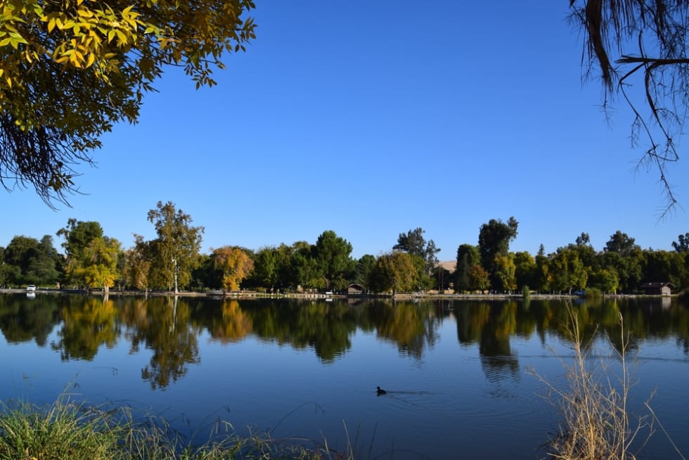  Morning scenic view at Hart Memorial Park, Bakersfield, CA.