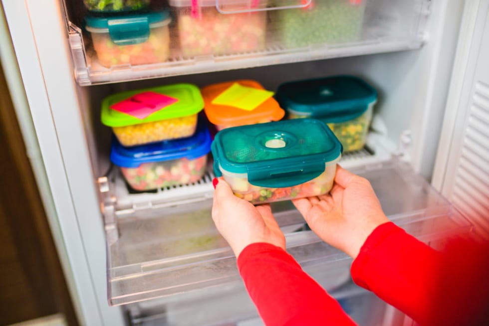 Labeling food in the fridge