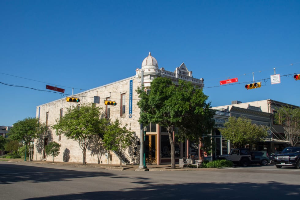 12 Cities Near Austin, TX to Live in, 2022