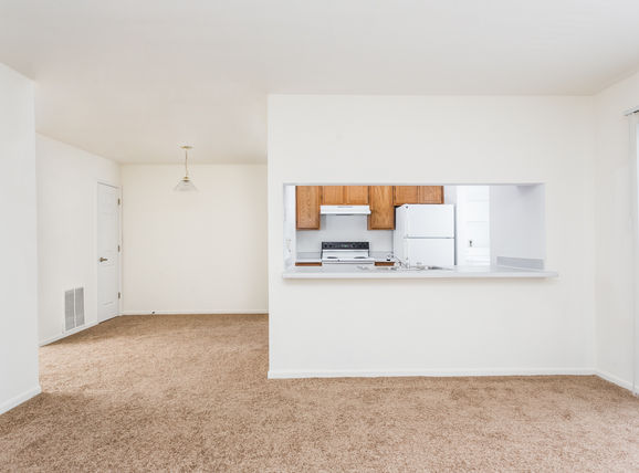 Island Club - Island Club Apartments located in Fort Wayne, IN offers a variety of exciting apartment floor plans to suit every lifestyle