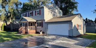 6835 177th Street 6835 177th Street Photo Gallery 1