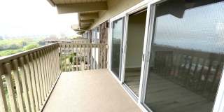6542 Ocean Crest Drive #C-302 6542 Ocean Crest Drive #C-302 Photo Gallery 1