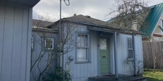 310 1/2 E. 31st Ave. 310 1/2 E. 31st Ave. Photo Gallery 1