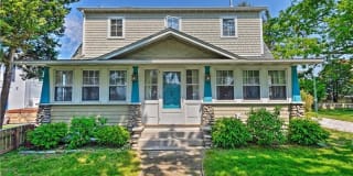 129 Dighton Avenue 129 Dighton Avenue Photo Gallery 1