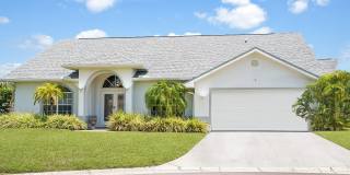 2127 Lagoon Dr 2127 Lagoon Dr Photo Gallery 1