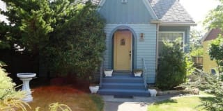 5222 38th Ave NE 5222 38th Ave NE Photo Gallery 1