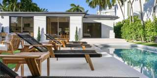 900 W 47th Ct 900 W 47th Ct Photo Gallery 1