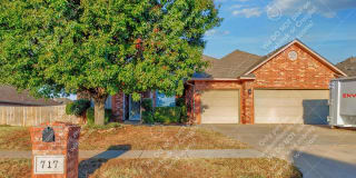 717 Ellsworth Ave 717 Ellsworth Ave Photo Gallery 1
