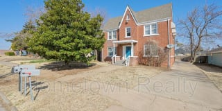 2231 NW 12th Street 2231 NW 12th Street Photo Gallery 1