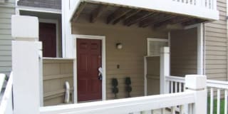 5712 Chapman Mill Dr 320 5712 Chapman Mill Dr 320 Photo Gallery 1