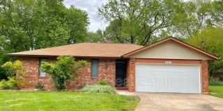 521 E Latoka 521 E Latoka Photo Gallery 1