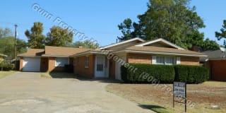 2412 33rd Street A 2412 33rd Street A Photo Gallery 1