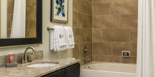 2626 Fountain View 2626 Fountain View Photo Gallery 1