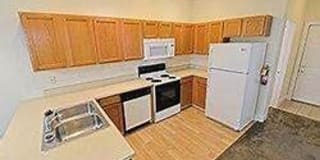 421 W 6th Street APT B 421 W 6th Street APT B Photo Gallery 1