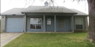 3909 Winchester Dr 3909 Winchester Dr Photo Gallery 1