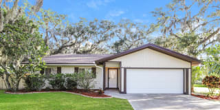 8208 Woodlawn Circle South 8208 Woodlawn Circle South Photo Gallery 1
