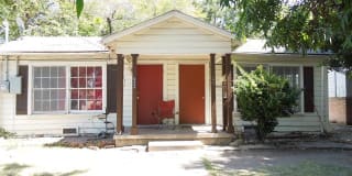625 W 4th Avenue 625 W 4th Avenue Photo Gallery 1