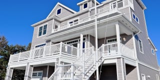 6 N Bayview Avenue 6 N Bayview Avenue Photo Gallery 1
