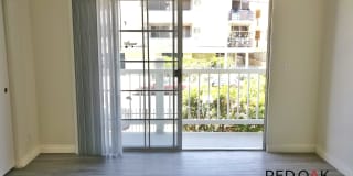 8421 Cedros Avenue 8421 Cedros Avenue Photo Gallery 1