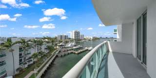 7910 HARBOR ISLAND DR 701 7910 HARBOR ISLAND DR 701 Photo Gallery 1