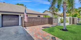 446 SW 27th Avenue 446 SW 27th Avenue Photo Gallery 1
