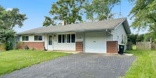 470 Northview Ln 470 Northview Ln Photo Gallery 1