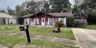 512 Dartmoor Ln 512 Dartmoor Ln Photo Gallery 1