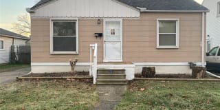 828 E HAYES Avenue 828 E HAYES Avenue Photo Gallery 1